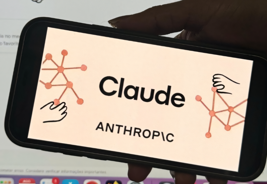 Aplicația AI Claude gratis în română