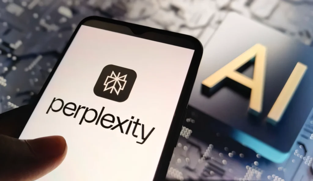 Comet vs Chrome: browserul viitorului care ar putea detrona Google Perplexity AI sfidează Google Chrome cu browserul Comet